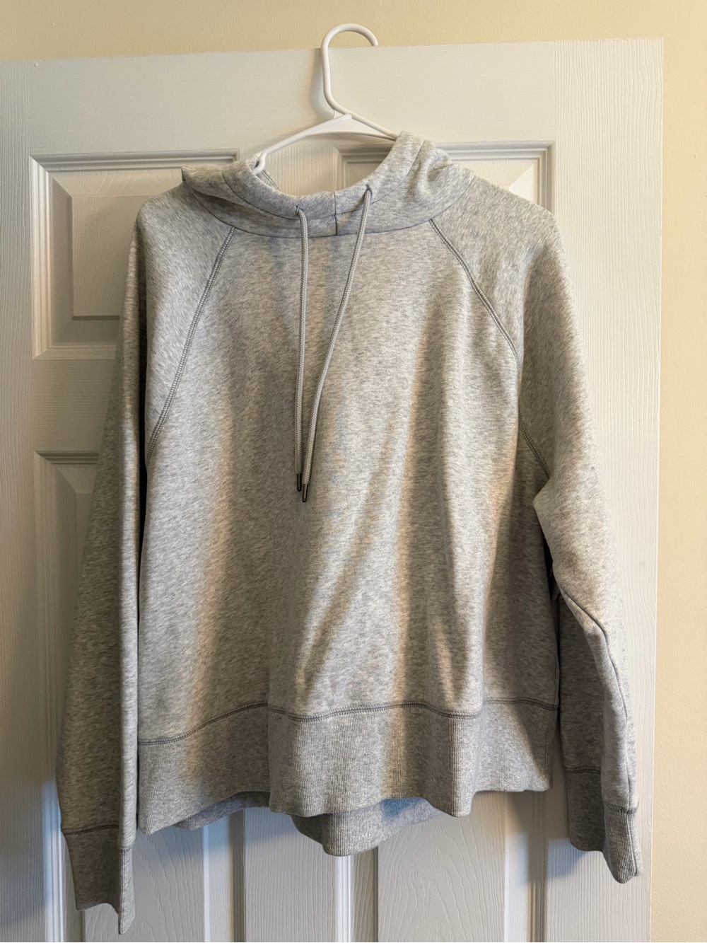 Universal Thread Light Gray Crewneck Hoodie Sweater